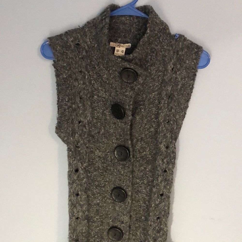 Kenzie XS Long Sweater Vest W/Lg Buttons